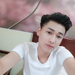 陪玩帅哥小六的头像